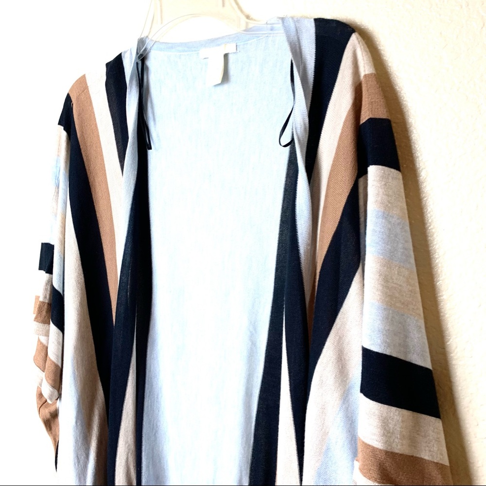 H&M Wrap - Picture 2 of 5